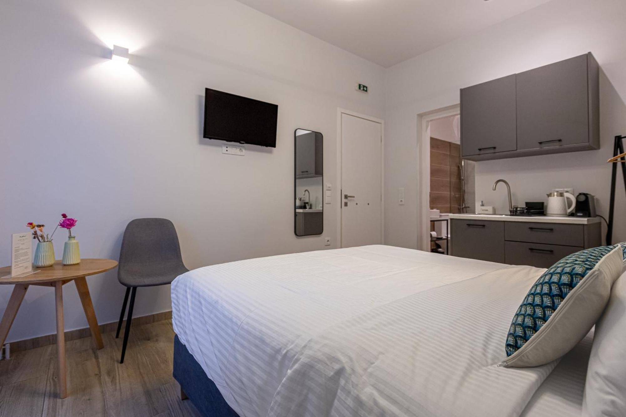 Phaedrus Living: The Nine Muses Erato Apartment Athens Ngoại thất bức ảnh